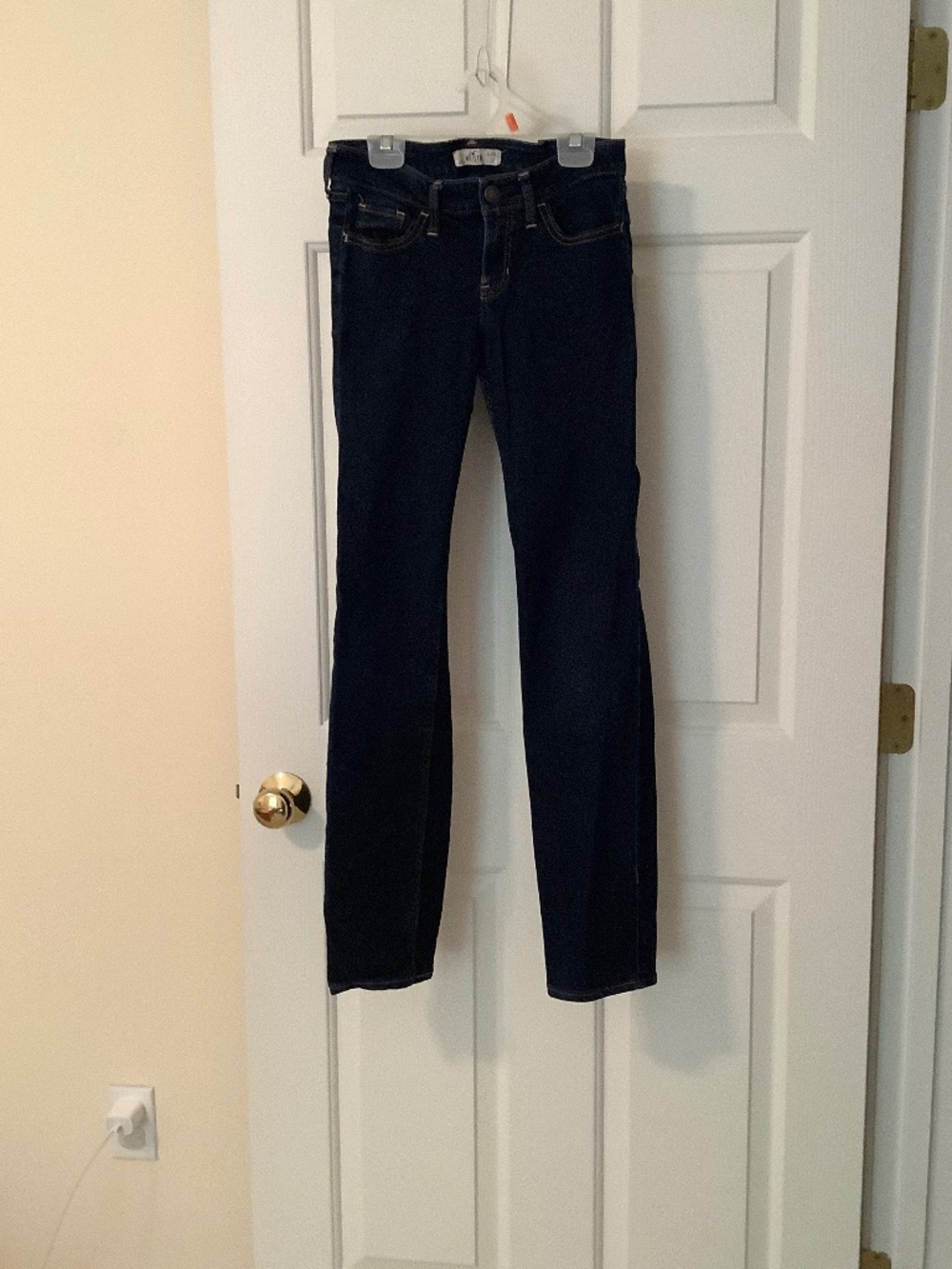 Hollister skinny jeans dark wash Size 1R